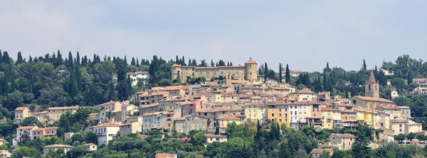 Comment organiser des vacances en Provence avec des ateliers de cuisine truffière et des balades à vélo?
