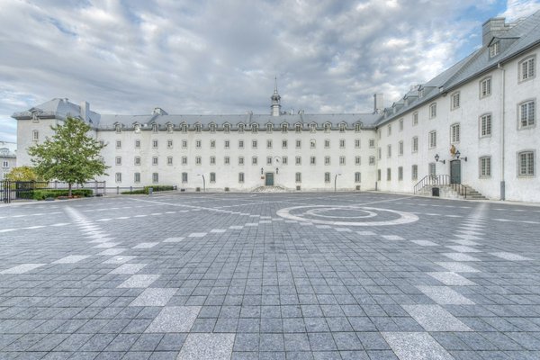Quelles croisières offrent des séminaires sur la préservation des récifs coralliens en Océanie?